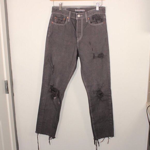 3/$30 Levi's Wedgie Size 26 High Rise Skinny Distressed Gray Raw Edge Hem - Picture 3 of 6